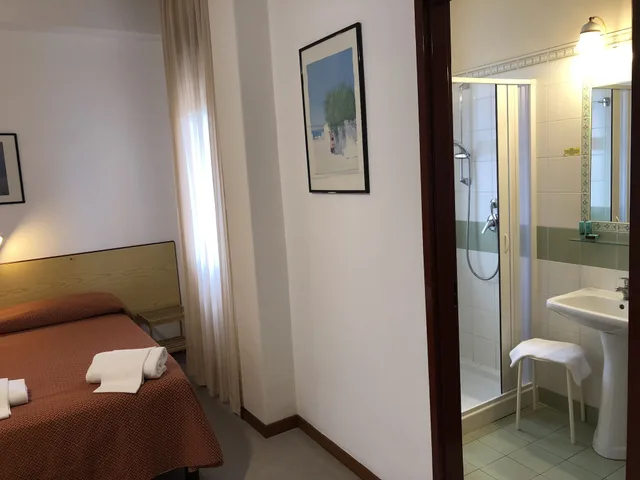 استوديو كومفورت بسرير مزدوج بإطلالة على الحديقة بغرفة نوم واحدة في الطابق الأرضي، Residence Villa Giardini 2/5