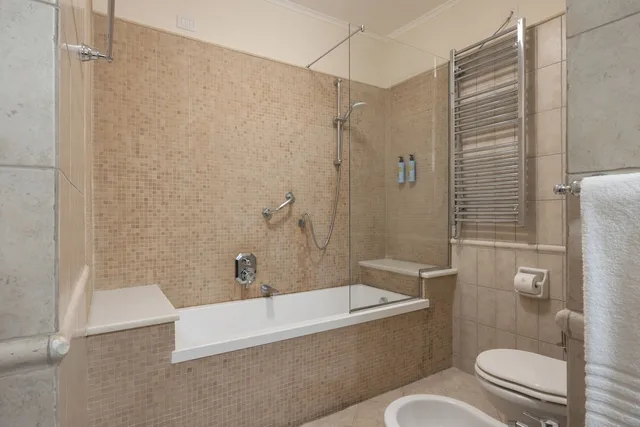 غرفة ثلاثية، Forum Hotel Rome 8/9