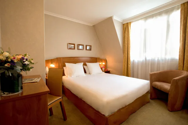 غرفة سوبيريور بسرير مزدوج، Elysees Opera Hotel 2/7