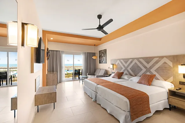 Double sofa bed sea view, Hotel Riu Baobab 2/3