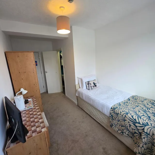 غرفة مفردة، Rivelyn Hotel 4/8