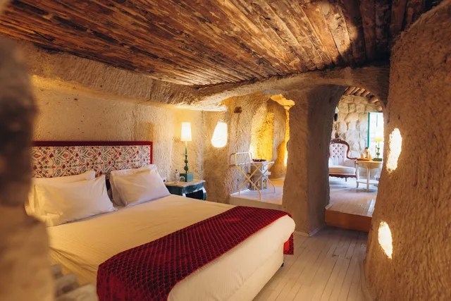 Standard, Double Bed, Hezen Cave Hotel 3/10