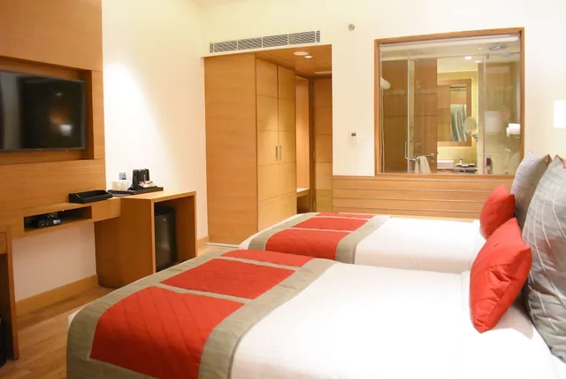Premium, Twin Beds, Ramada Darjeeling Gandhi Road 2/4