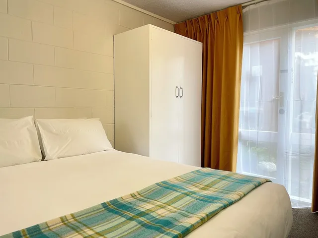 استوديو أساسي بسرير كوين بمطبخ صغير، Mt Eden Motel 3/10