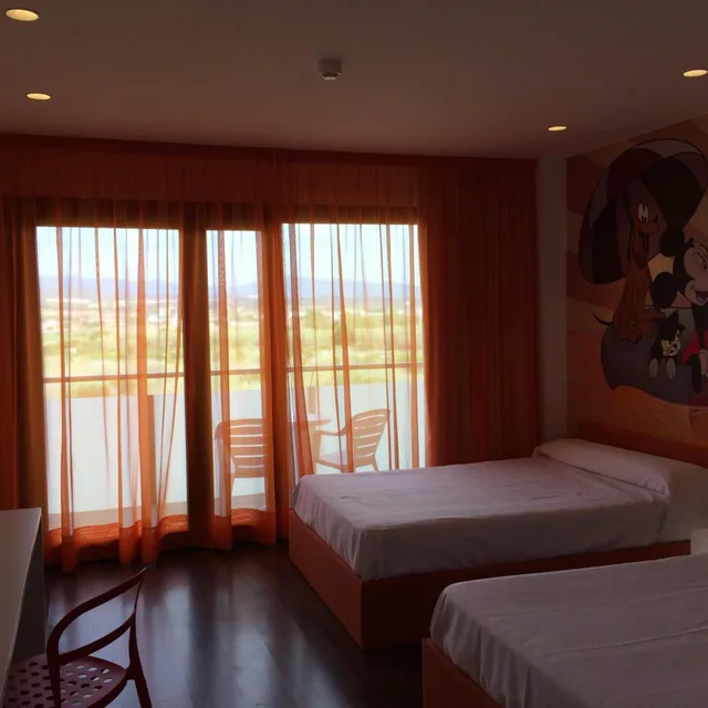 Room, Triple, Acuazul Hotel 4/10