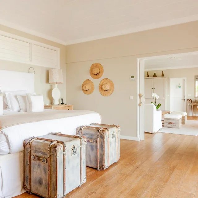 جناح بشرفة، Hotel Le Toiny 2/4