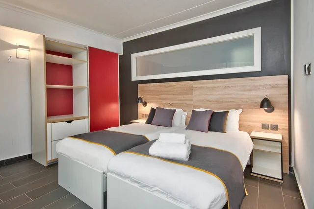 غرفة قياسية رباعية، BE HOTEL 3/4
