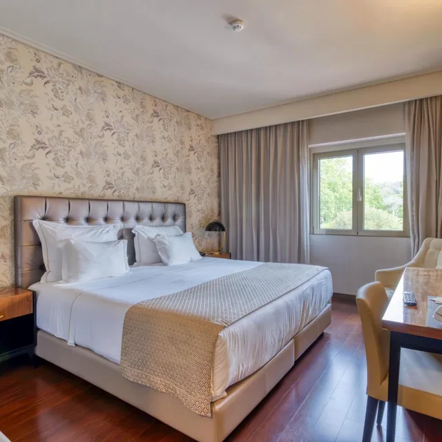Room, Double Bed, Cathedral View، Hotel Lis Batalha 2/7