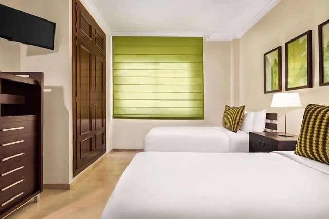 3 Bedrooms, Plus, Premium, Suite, 1 Queen and 1 Single Bed, Sea View, Hot Tub، Wyndham Grand Costa del Sol 5/9