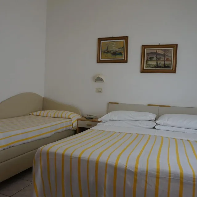 غرفة ثلاثية بإطلالة على البحر، Hotel Aurora 3/8