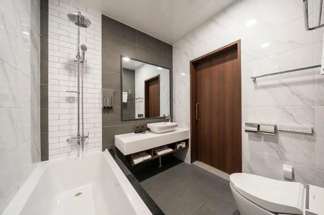 غرفة ديلوكس بسرير مزدوج بحوض استحمام، Hotel Demer 8/10