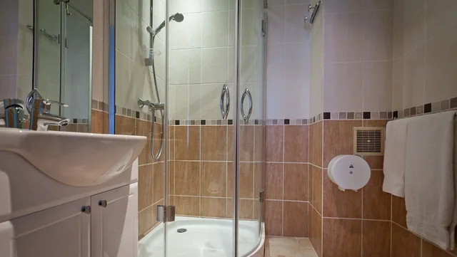 غرفة بسريرين منفصلين، Hotel Le Clos D Alesia 2/4