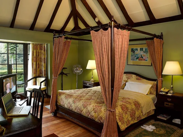 Deluxe King, Windsor Golf Hotel And Country Club 4/10