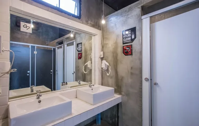 سكن مشترك مختلط اقتصادي بإطلالة على المدينة، Atlas Bangkok Hotel 3/5