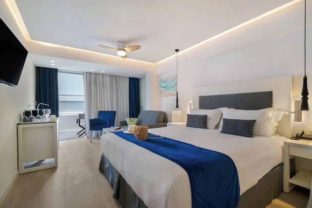 Lower, Boutique, Suite, Queen Bed, Plunge Pool, Annex, Grand Floor، Knossos Beach Bungalows Suites Resort & Spa 3/9