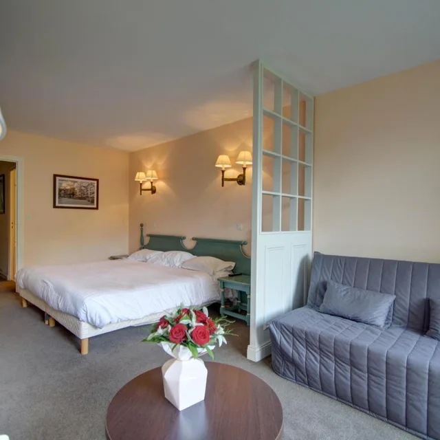 غرفة بسرير مزدوج بشرفة، Hotel du Parc 2/5