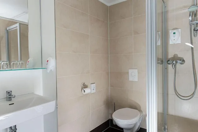 Family Suite, 1 Single and 2 Double Beds، Hotel Sufi 6/7