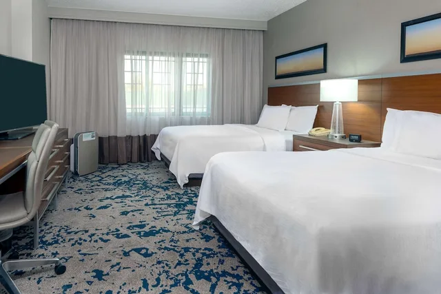 Wellness, Premium, Suite, 2 Queen Beds، Embassy Suites Little Rock 2/4