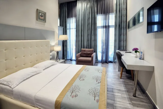 غرفة سوبيريور بسرير كوين مع أريكة، Velipoja Grand Europa Resort, Affiliated by Melia 1/4