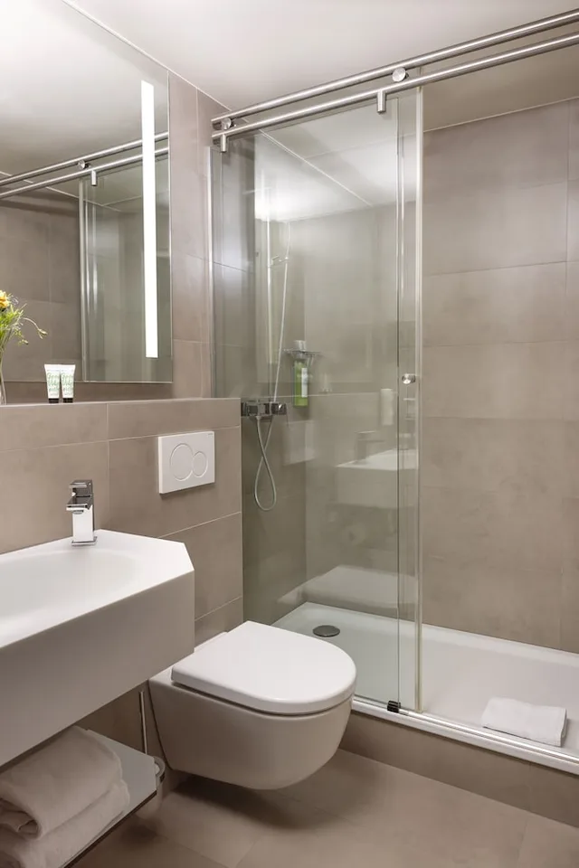 غرفة قياسية مفردة بسرير مزدوج، Everness Hotel and Resort 5/8