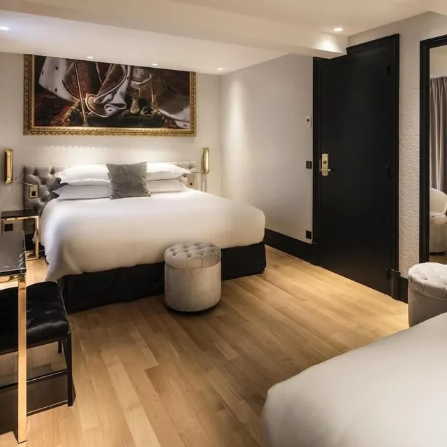 غرفة رباعية، Hotel Eiffel Petit Louvre 5/10