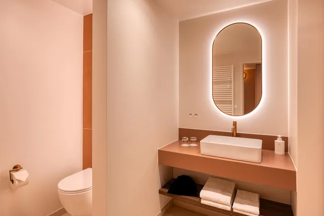 غرفة ديلوكس بسرير مزدوج، Golden Tulip de Medici 10/10