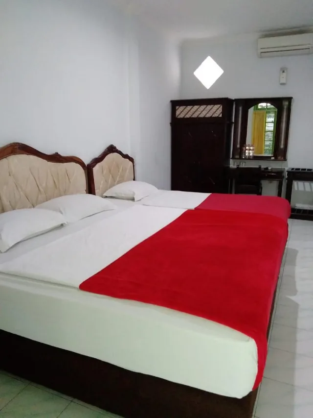 كوخ عائلي بثلاثة أسرّة، Batik Yogyakarta Hotel 1/2