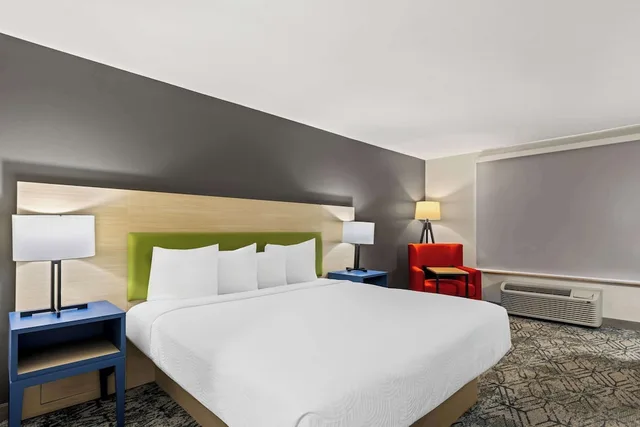 جناح بسرير كينج، Country Inn Suites By Radisson Savannah I 95 North Ga 3/6