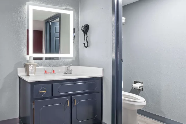 غرفة قياسية بسريرين كوين، Econo Lodge Kennett 7/9