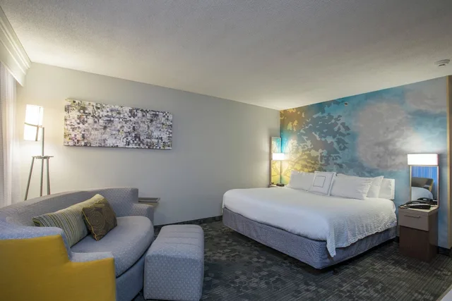 غرفة بسرير كينج، Courtyard Boston Raynham 2/3