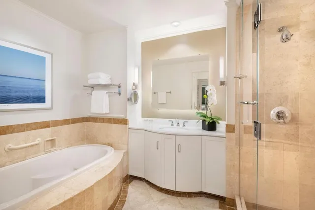 Upgrade, Classic، InterContinental Cleveland 2/2