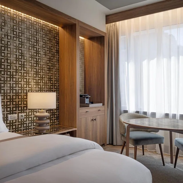 غرفة ديلوكس بسريرين منفصلين بإطلالة على المدينة، The Westin Madrid Cuzco 10/10