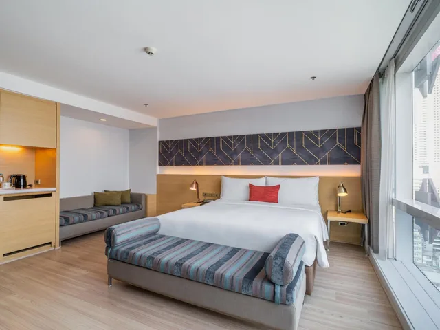 Deluxe, Double Bed, Corner, VELA Dhi GLOW Pratunam 2/9