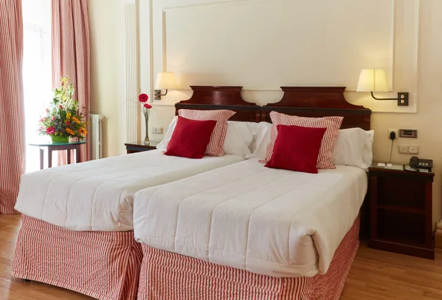 غرفة قياسية بسرير مزدوج، Sercotel Europa San Sebastian 2/3