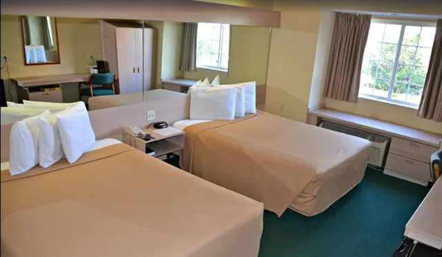 غرفة قياسية بسرير كوين، Baymont by Wyndham Orlando-International Dr-Universal Blvd 1/1
