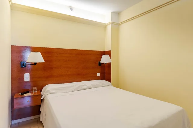 غرفة أساسية بسرير مزدوج أو سريرين منفصلين، Aparthotel Bertran 2/8