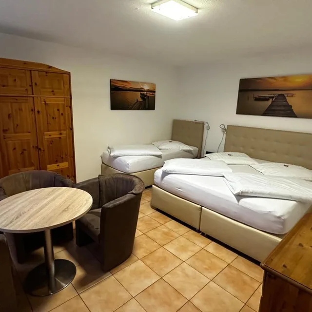 غرفة ثلاثية بسرير فردي، Hotel Zierow - Urlaub an der Ostsee 1/7