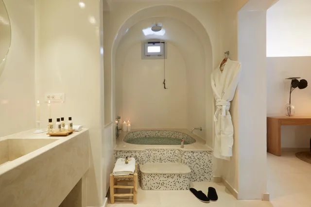 Aphrodite, Villa، Volcano View Hotel 6/9