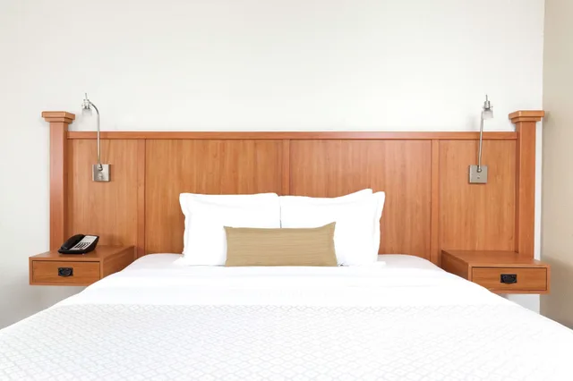 جناح بسرير كينج، Wyndham Garden Austin 2/3