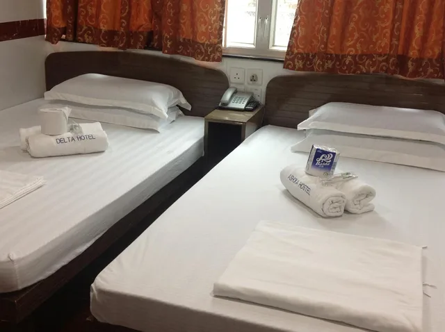 غرفة ديلوكس ثلاثية، Woodstock Hostel 1/3