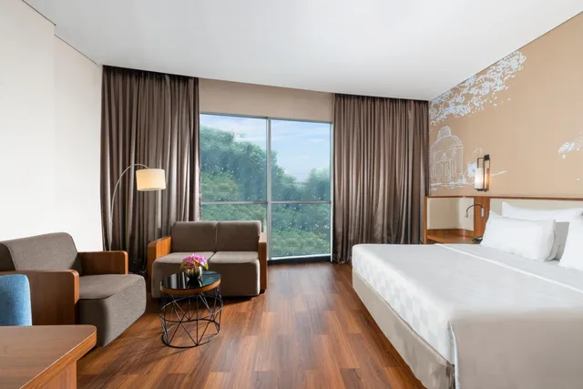 غرفة غراند ديلوكس بسرير كوين، Swiss-Belhotel Airport Jakarta 1/2