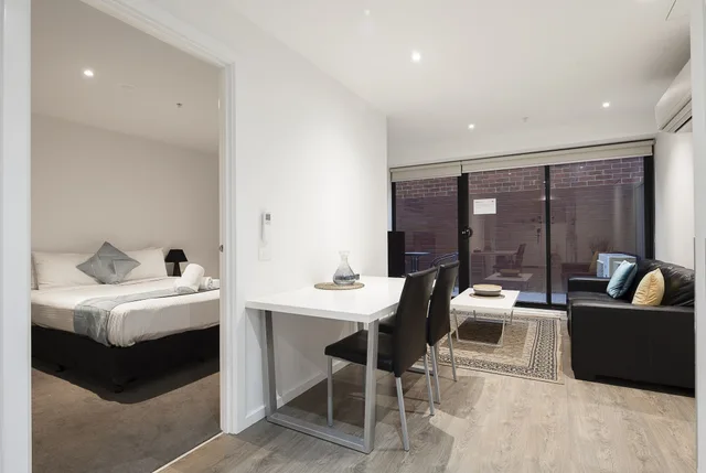 شقة بسرير كوين بغرفة نوم واحدة لذوي الإعاقة، RNR Serviced Apartments North Melbourne 2/3