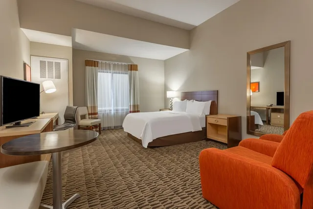 جناح استوديو بسرير كوين، Hawthorn Suites By Wyndham Fargo 2/5