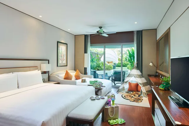 غرفة ديلوكس عائلية بسرير كينج بشرفة، Shangri-La Singapore 2/2