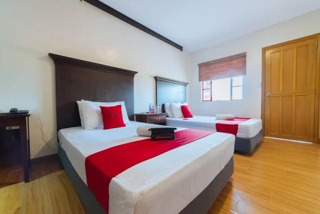 غرفة ديلوكس بسرير مزدوج، RedDoorz Plus @ Starhomes Olivianville 3/10