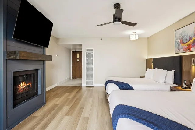 Premium, 2 Queen Beds, Partial Bay View، 456 Embarcadero Inn Suites 2/7