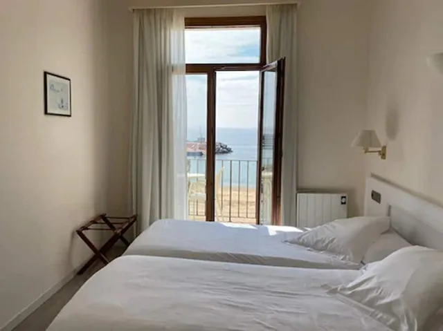 غرفة بسريرين منفصلين، Llafranch Hotel 2/10