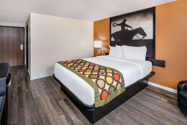 غرفة بسرير كوين، Super 8 By Wyndham Cheyenne Wy 2/3