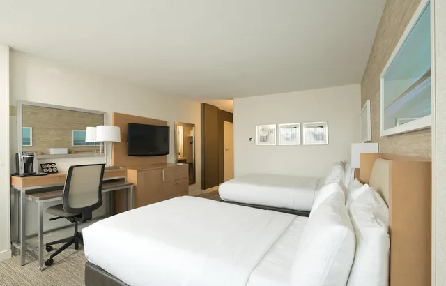 Standard, 2 Double Beds, Holiday Inn Washington Central/White House 3/8