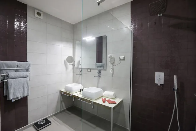 Senior, Suite، Hôtel La Villette 4/5